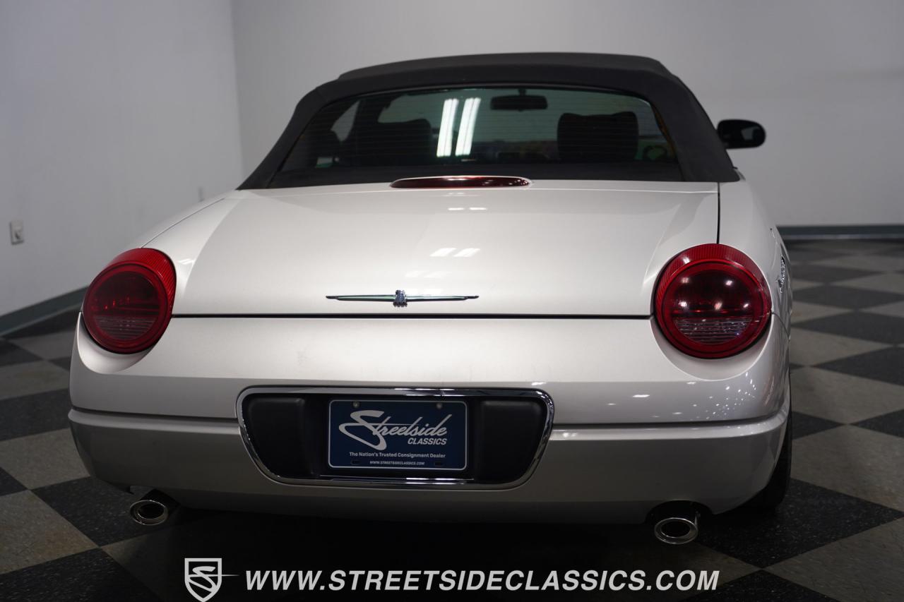 2004 Ford Thunderbird