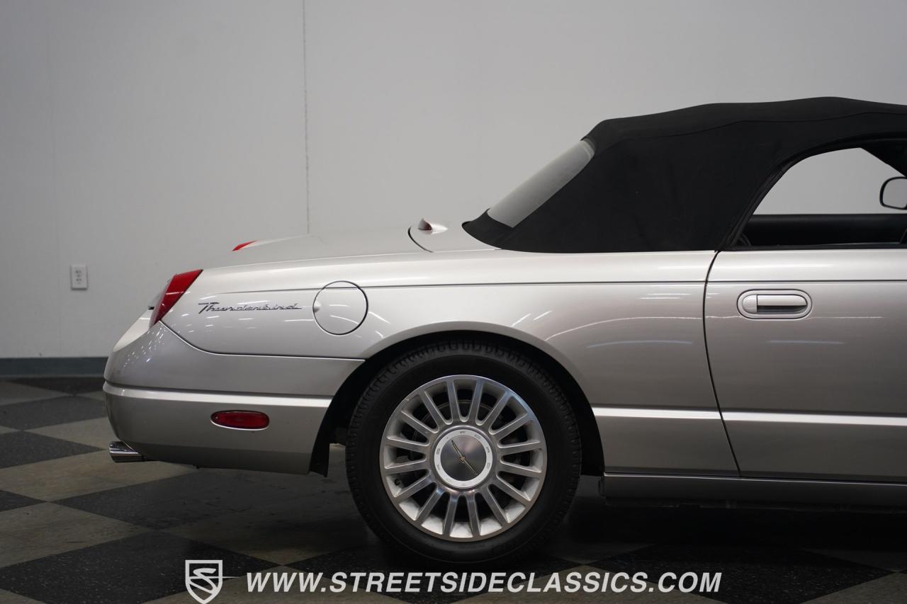 2004 Ford Thunderbird