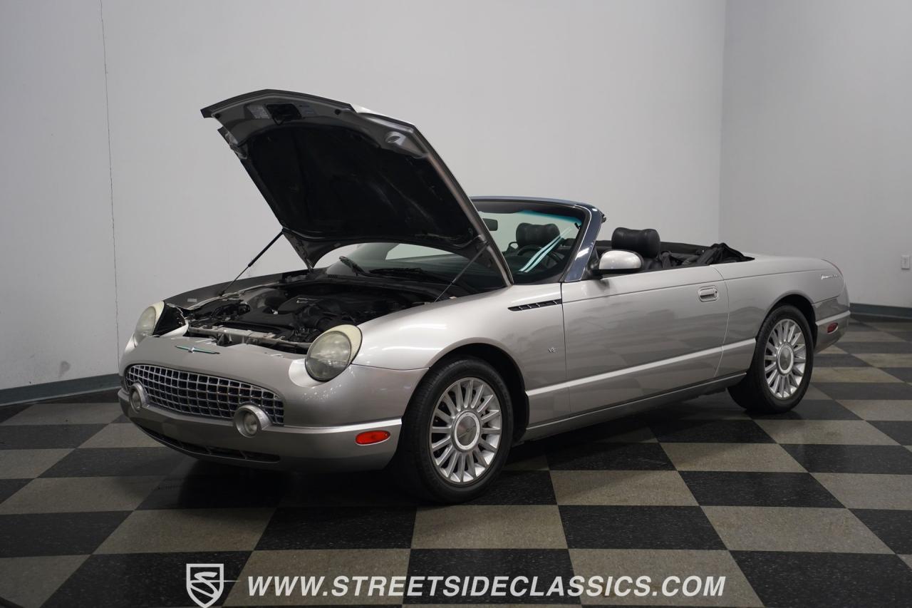 2004 Ford Thunderbird