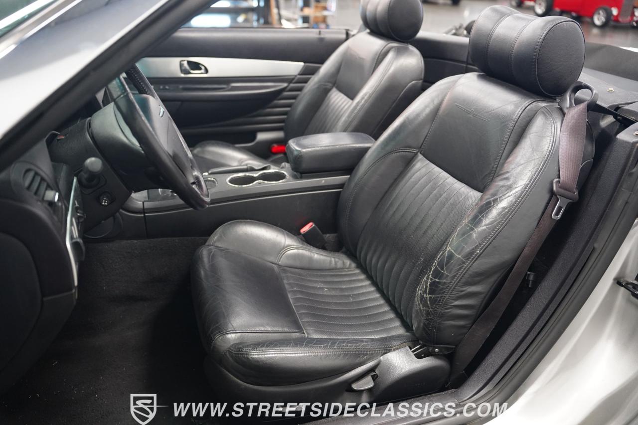 2004 Ford Thunderbird