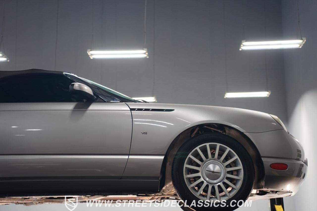 2004 Ford Thunderbird
