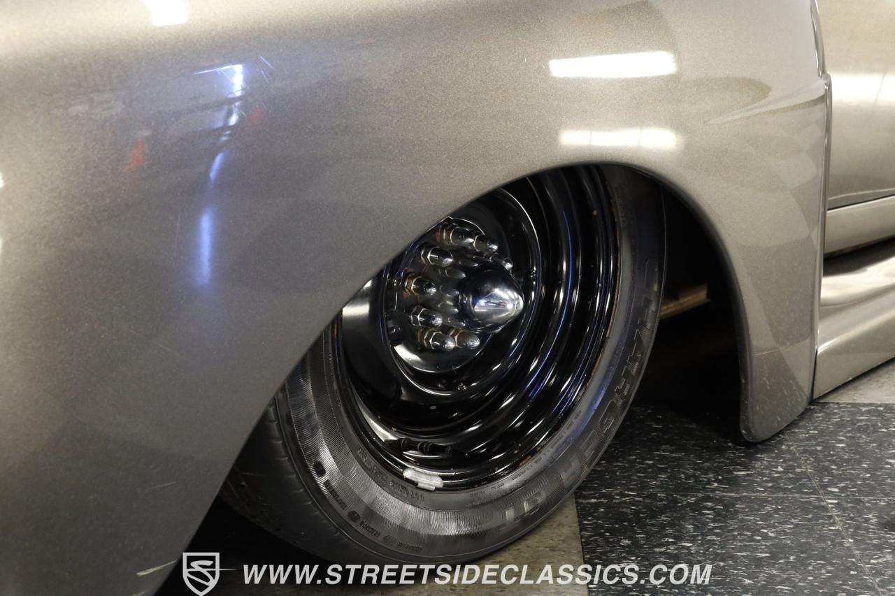 1948 Ford F-1 Restomod