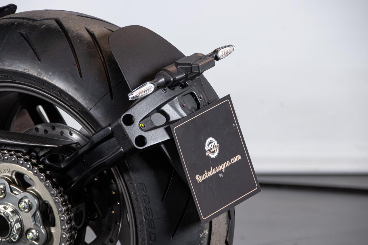 2024 Ducati DUCATI DIAVEL V4 BENTLEY