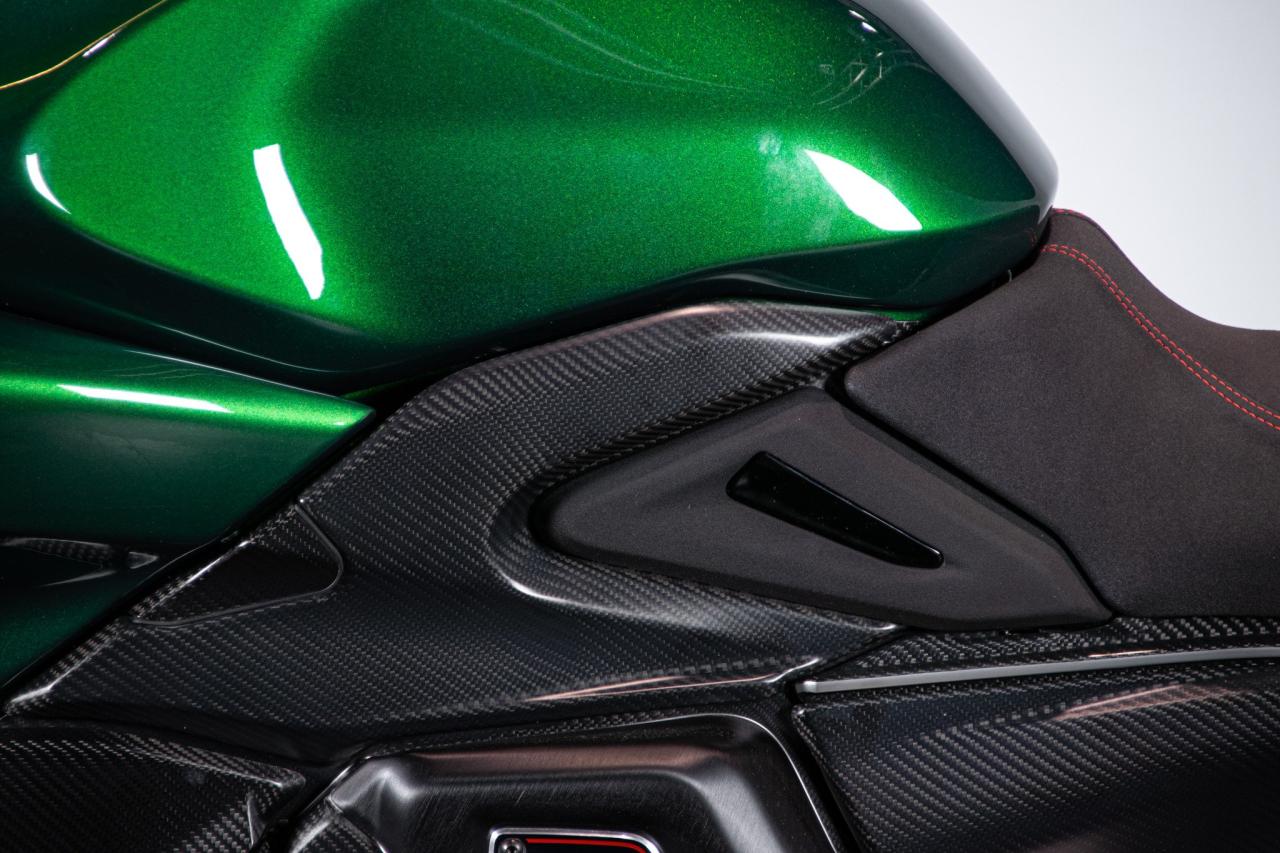 2024 Ducati DUCATI DIAVEL V4 BENTLEY