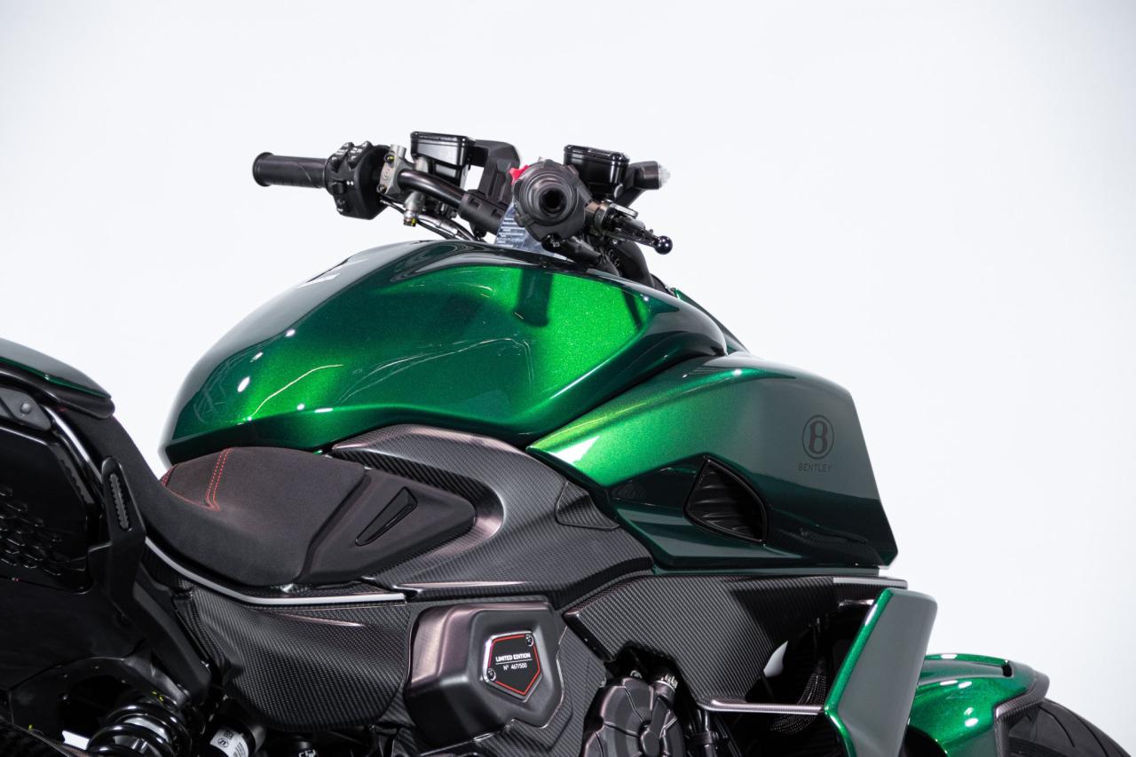 2024 Ducati DUCATI DIAVEL V4 BENTLEY