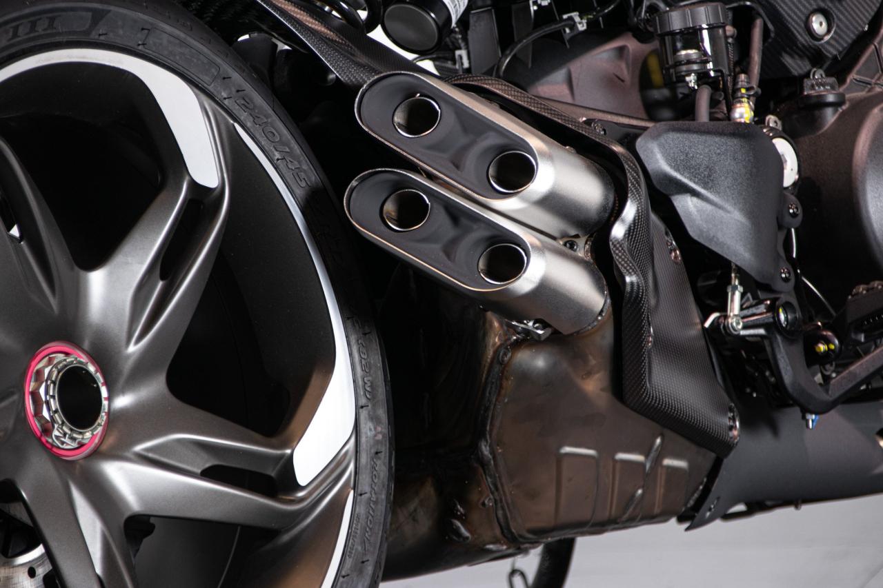 2024 Ducati DUCATI DIAVEL V4 BENTLEY