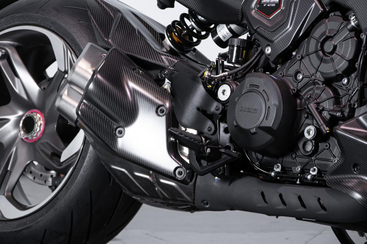 2024 Ducati DUCATI DIAVEL V4 BENTLEY