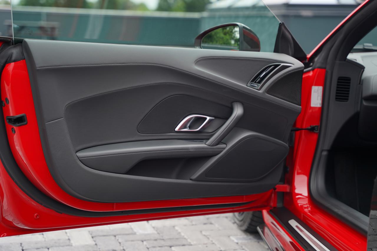 2018 Audi R8 V10 Plus