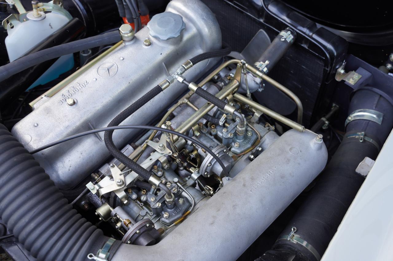 1962 Mercedes - Benz Mercedes Benz 190 SL &ldquo;Wei&szlig;&shy;grau &uuml;ber Rot&rdquo;