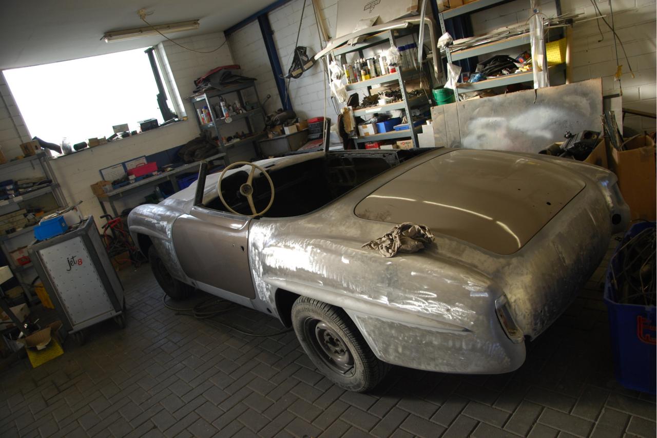 1962 Mercedes - Benz Mercedes Benz 190 SL &ldquo;Wei&szlig;&shy;grau &uuml;ber Rot&rdquo;