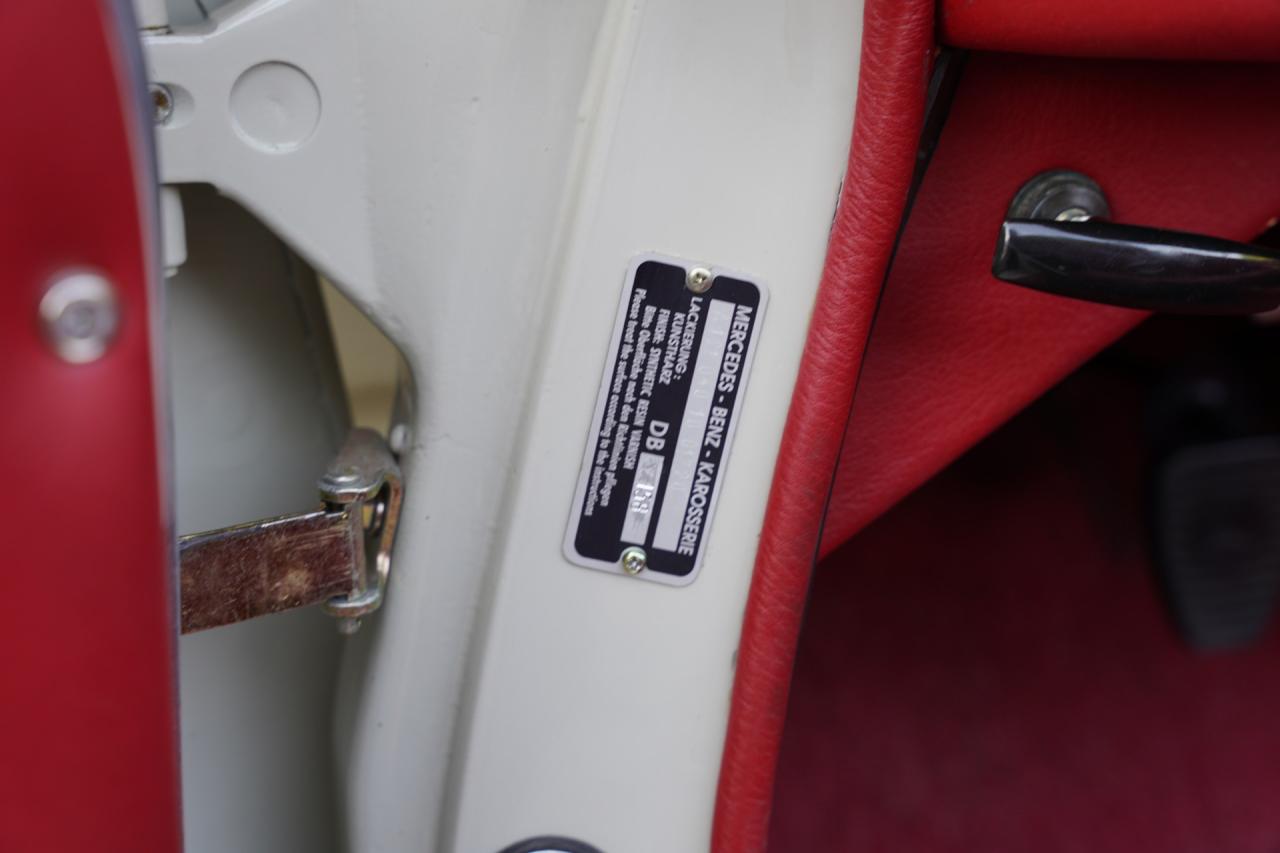 1962 Mercedes - Benz Mercedes Benz 190 SL &ldquo;Wei&szlig;&shy;grau &uuml;ber Rot&rdquo;