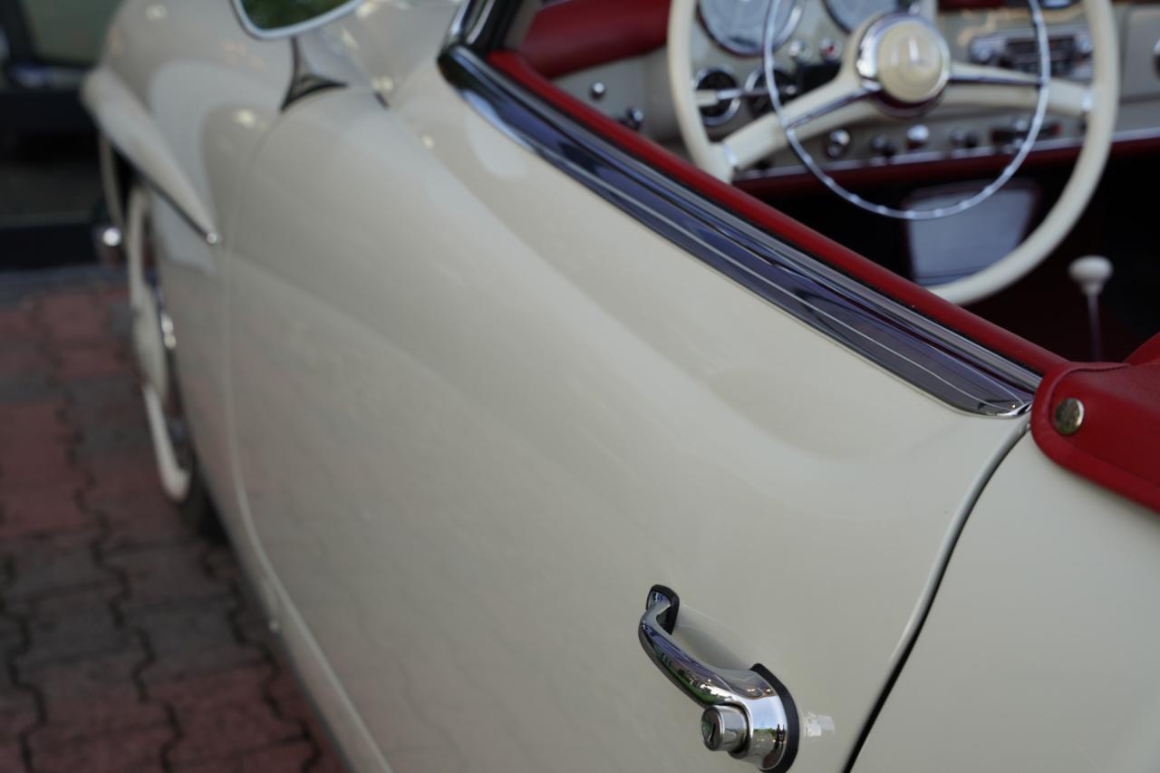 1962 Mercedes - Benz Mercedes Benz 190 SL &ldquo;Wei&szlig;&shy;grau &uuml;ber Rot&rdquo;