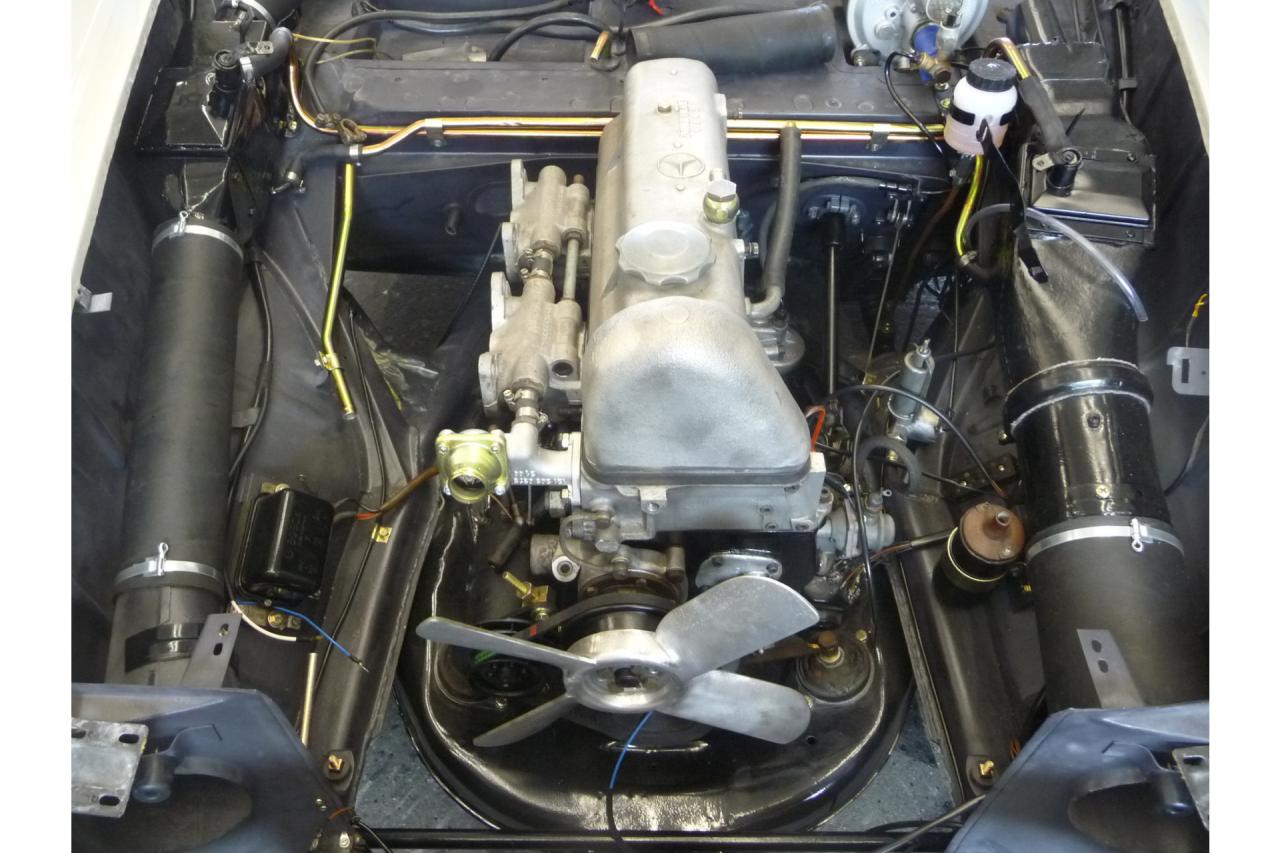 1962 Mercedes - Benz Mercedes Benz 190 SL &ldquo;Wei&szlig;&shy;grau &uuml;ber Rot&rdquo;