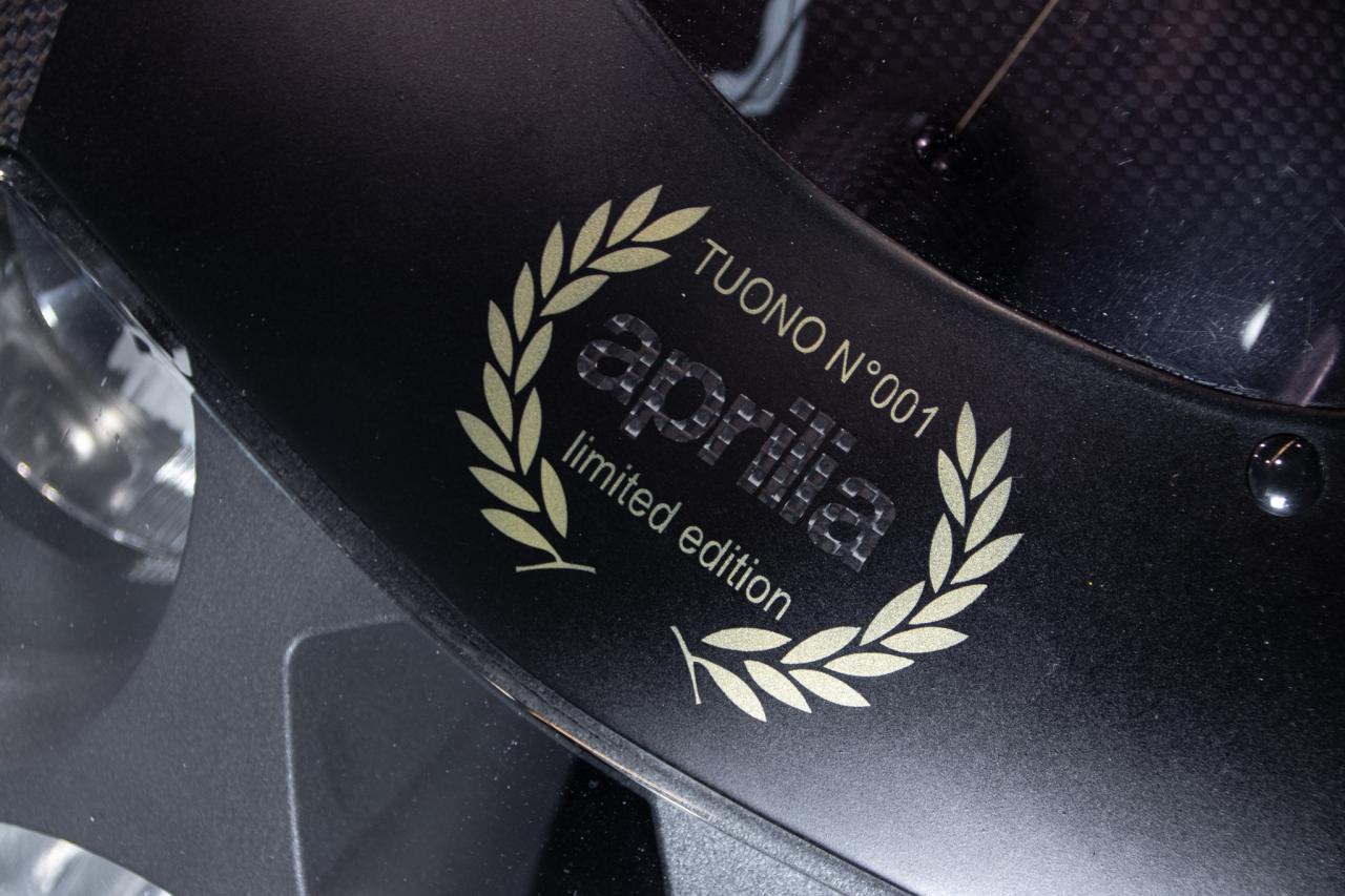 2002 Aprilia RSV R 1000 TUONO