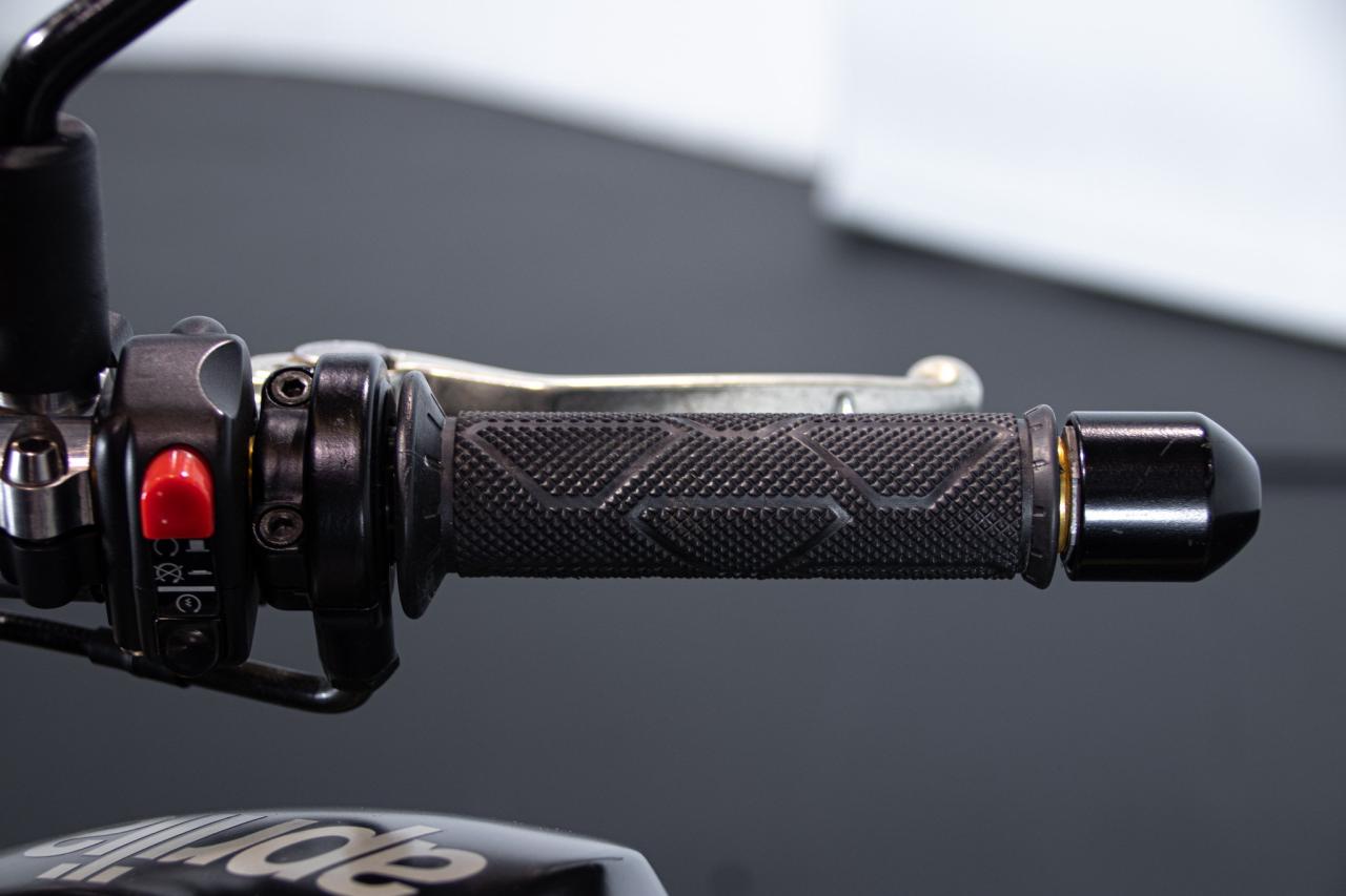 2002 Aprilia RSV R 1000 TUONO