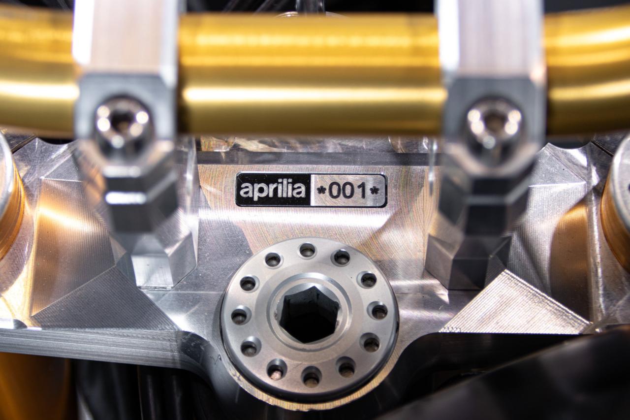 2002 Aprilia RSV R 1000 TUONO