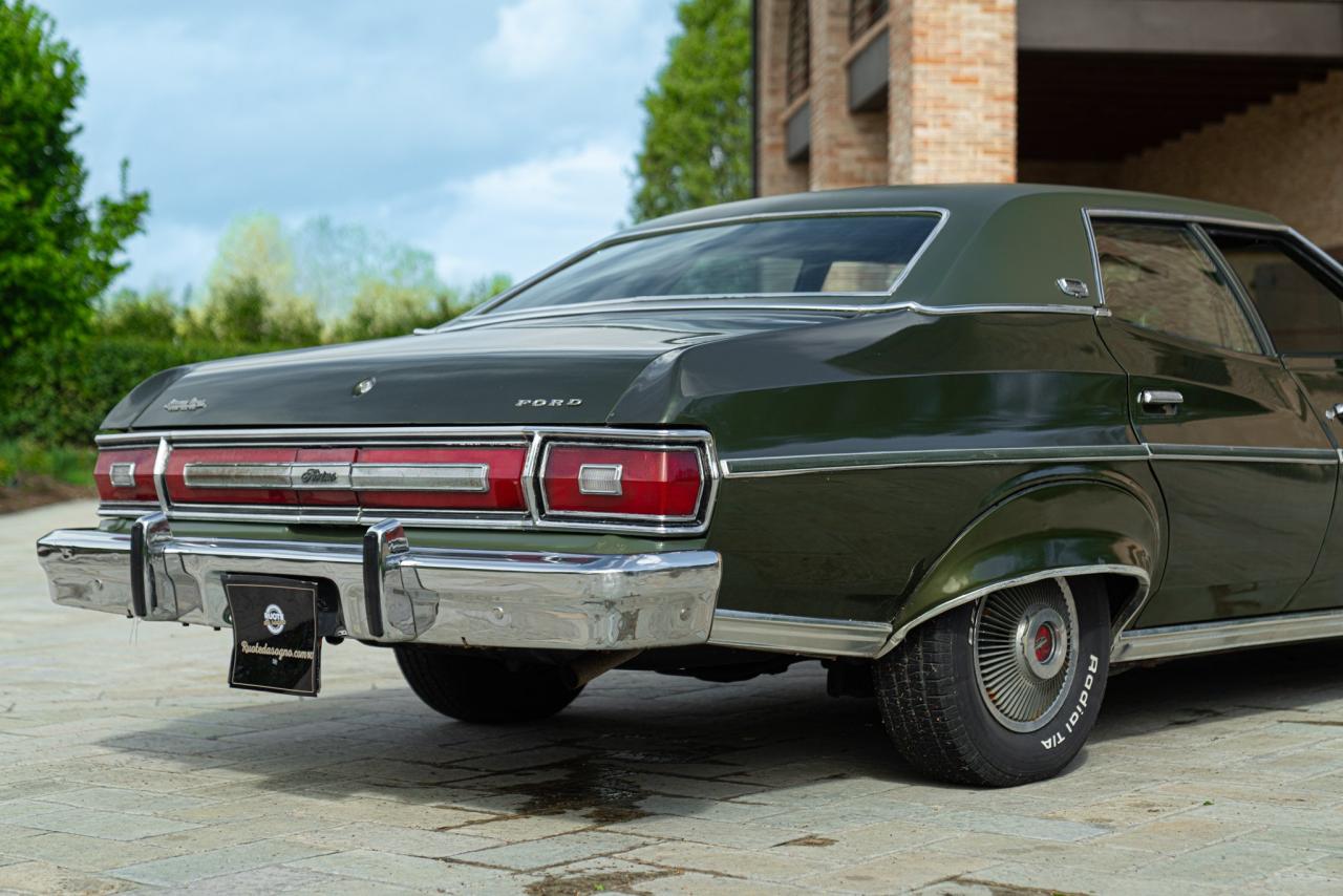 1976 Ford GRAN TORINO 4 DOOR 5.7 V8 BROUGHAM