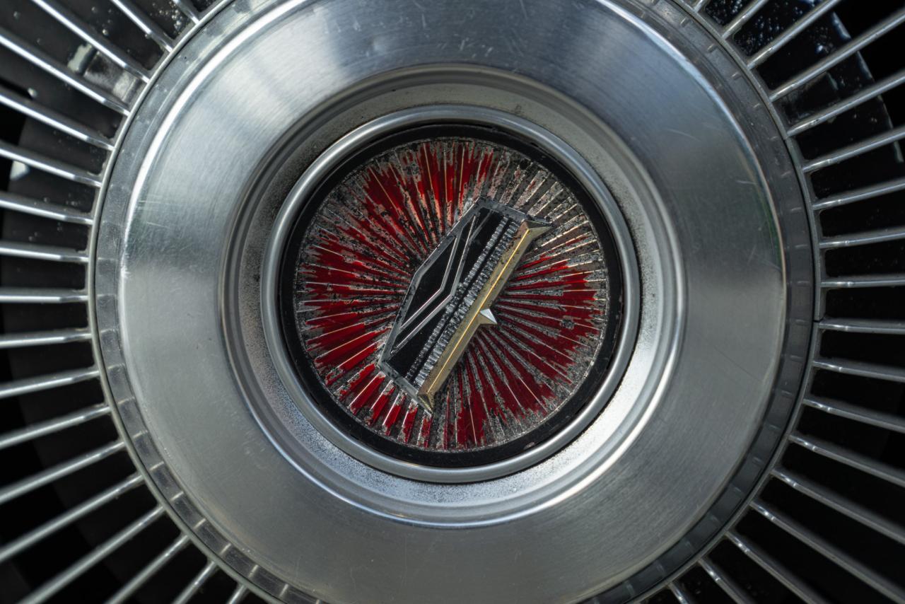 1976 Ford GRAN TORINO 4 DOOR 5.7 V8 BROUGHAM