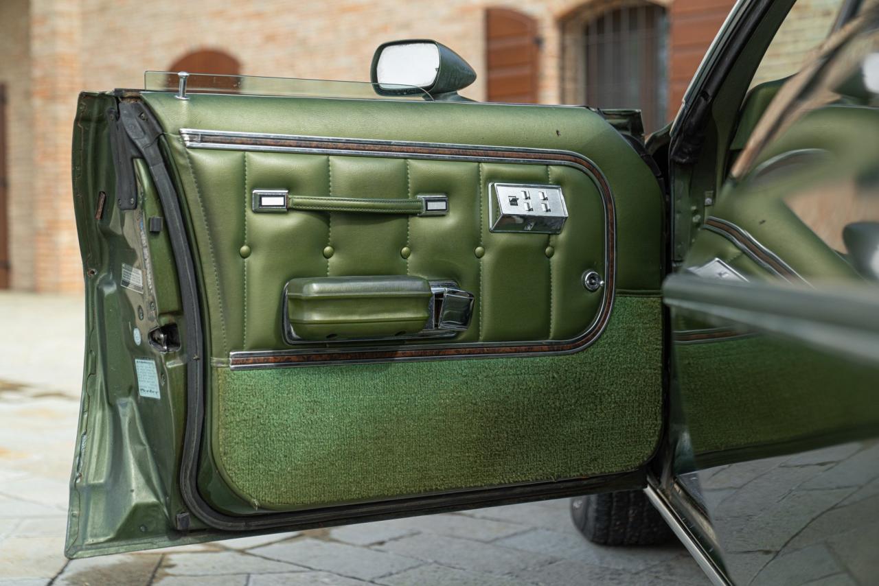 1976 Ford GRAN TORINO 4 DOOR 5.7 V8 BROUGHAM