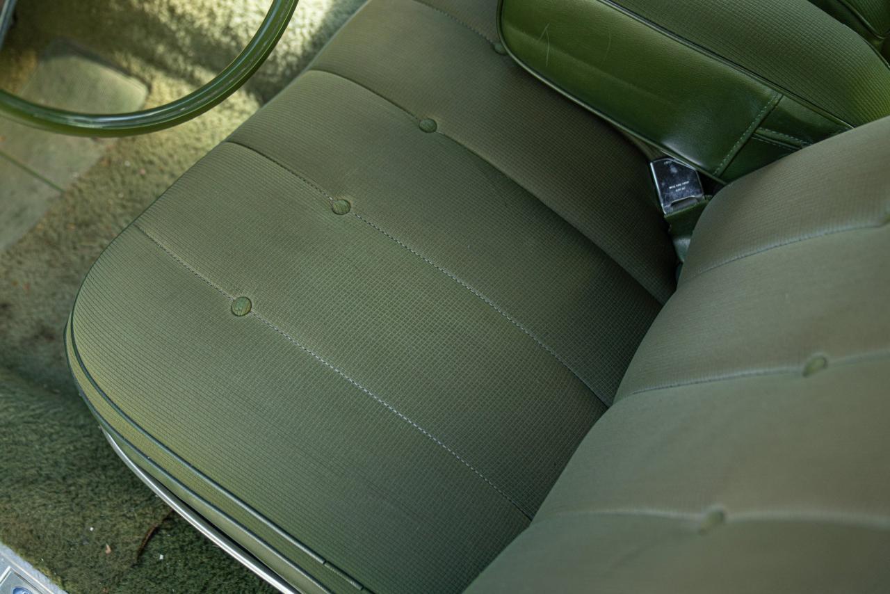 1976 Ford GRAN TORINO 4 DOOR 5.7 V8 BROUGHAM