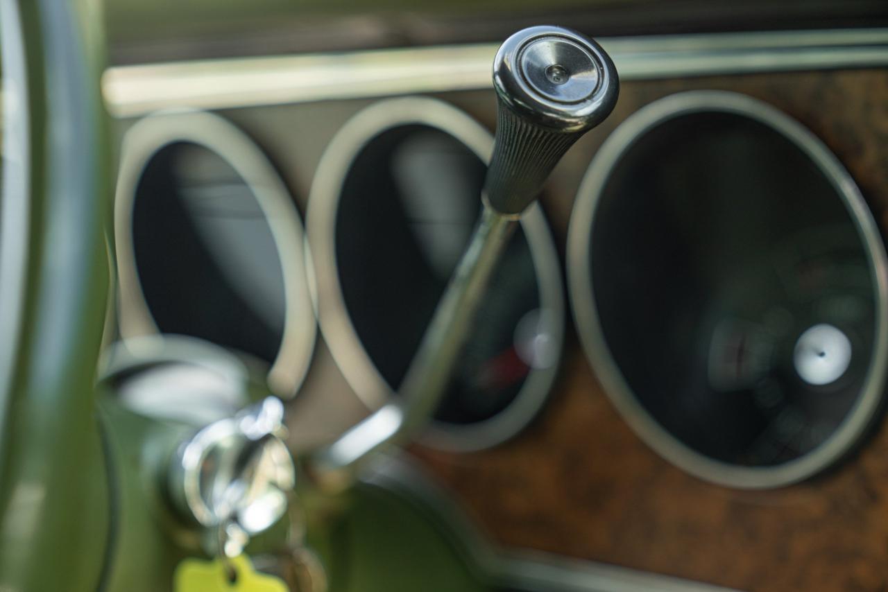 1976 Ford GRAN TORINO 4 DOOR 5.7 V8 BROUGHAM