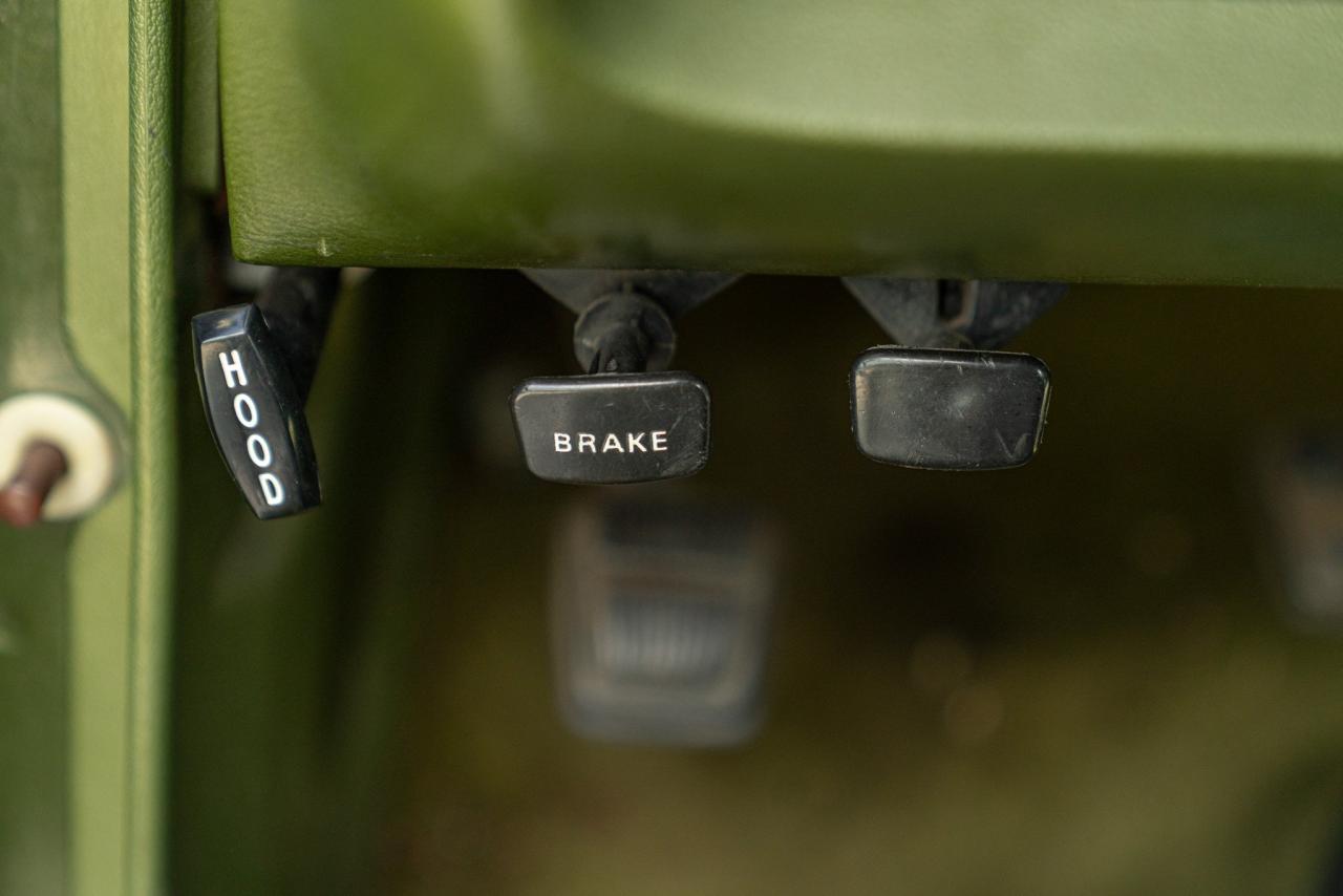 1976 Ford GRAN TORINO 4 DOOR 5.7 V8 BROUGHAM