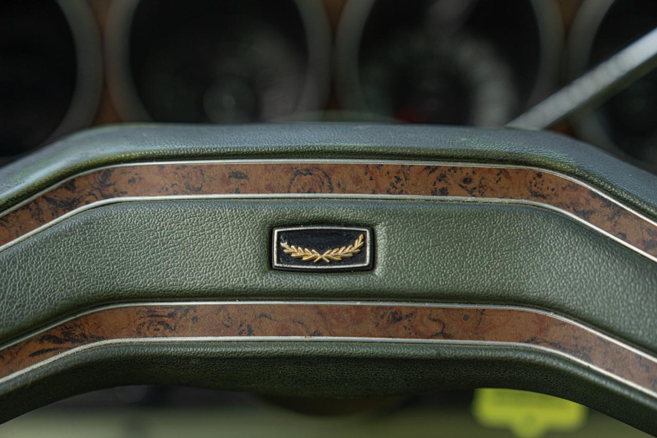 1976 Ford GRAN TORINO 4 DOOR 5.7 V8 BROUGHAM