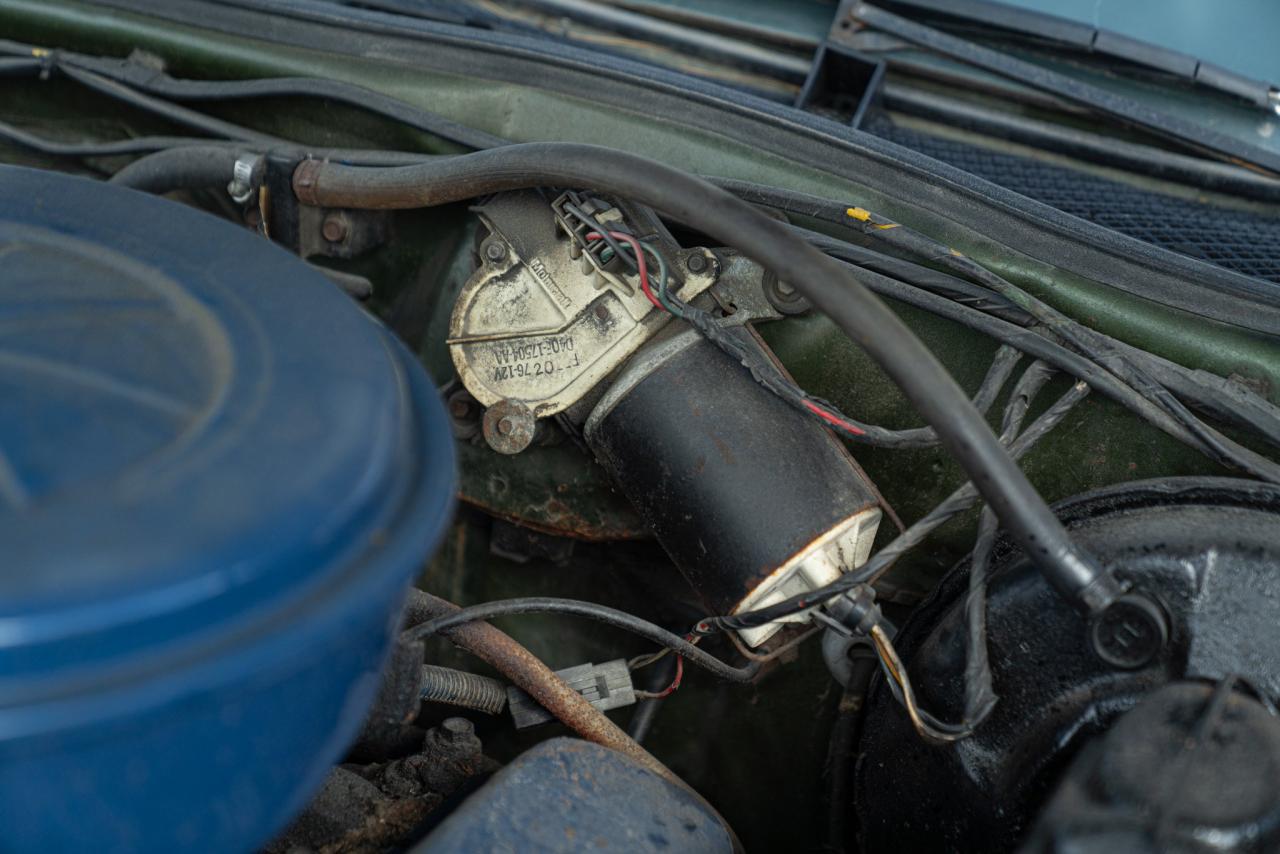 1976 Ford GRAN TORINO 4 DOOR 5.7 V8 BROUGHAM