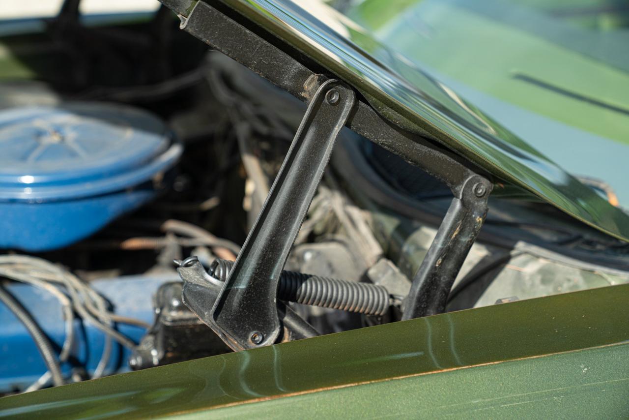 1976 Ford GRAN TORINO 4 DOOR 5.7 V8 BROUGHAM