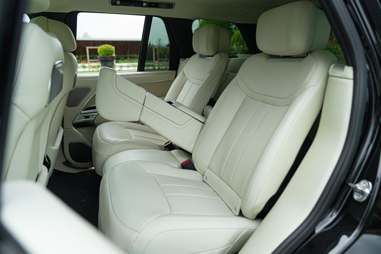 2024 Land Rover RANGE ROVER 4.4 V8 AUTOBIOGRAPHY