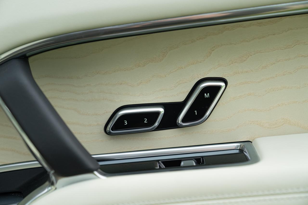 2024 Land Rover RANGE ROVER 4.4 V8 AUTOBIOGRAPHY