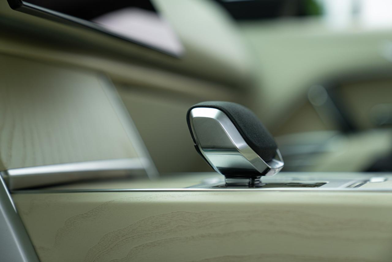 2024 Land Rover RANGE ROVER 4.4 V8 AUTOBIOGRAPHY