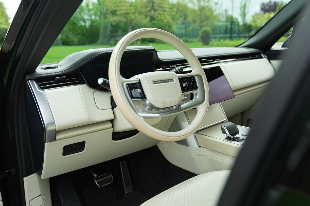 2024 Land Rover RANGE ROVER 4.4 V8 AUTOBIOGRAPHY