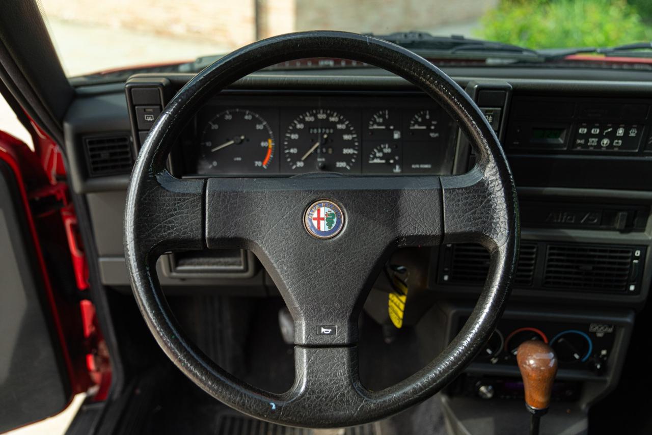1991 Alfa Romeo 75