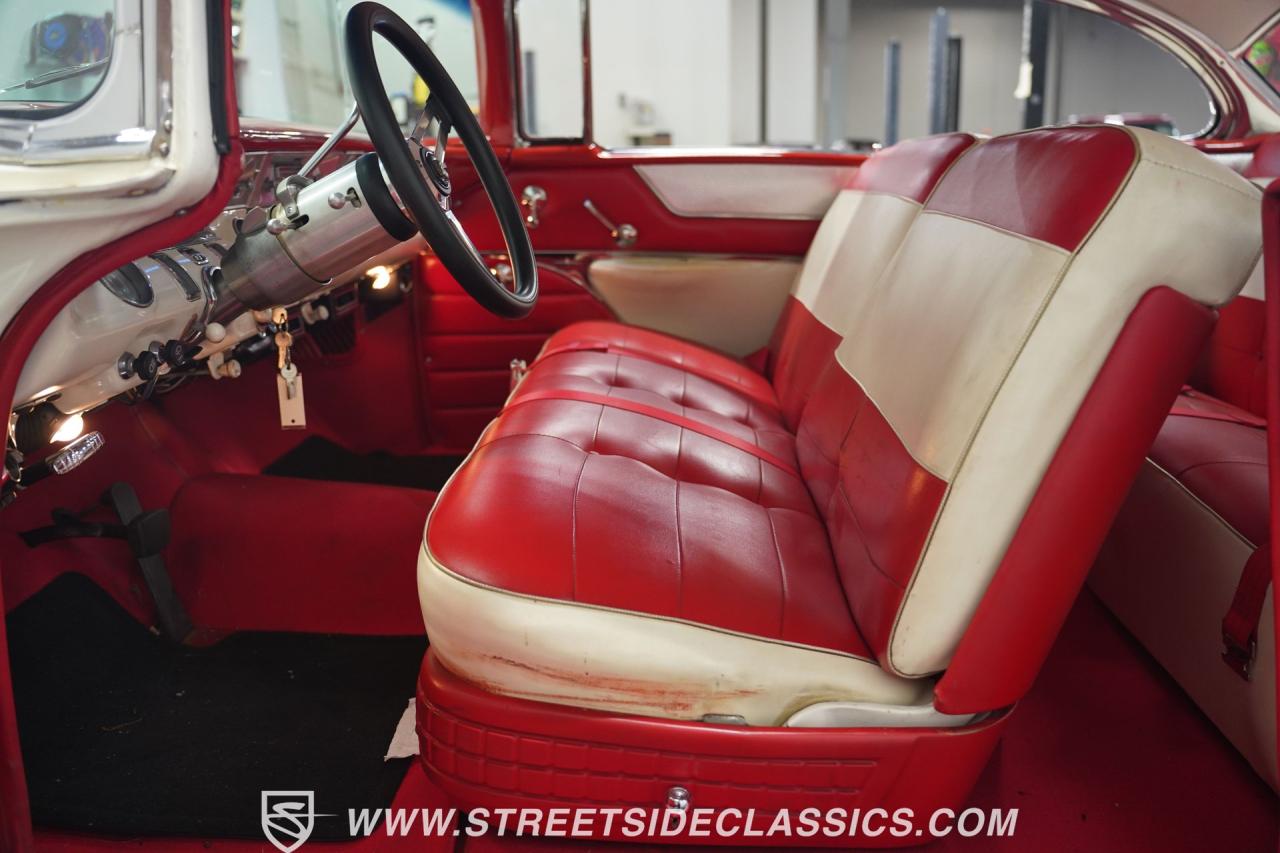 1956 Pontiac Star Chief