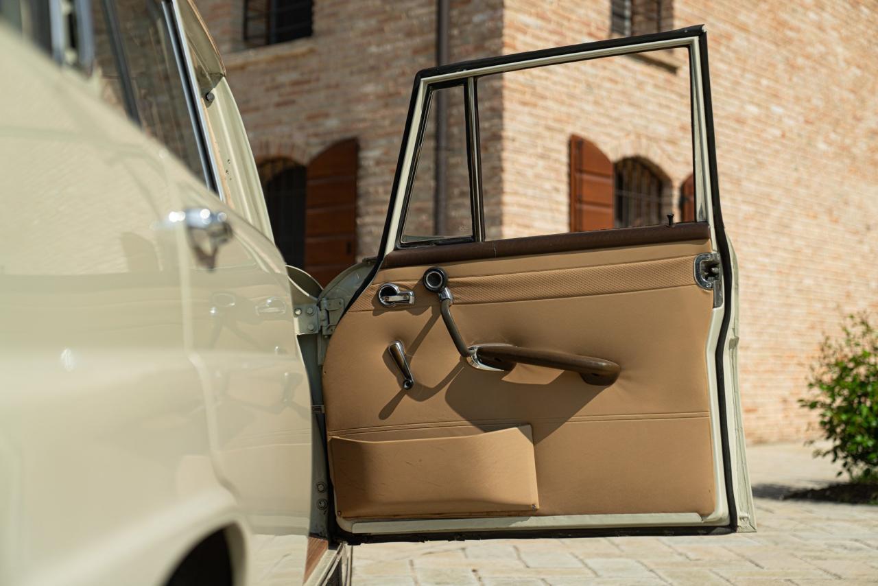 1966 Mercedes - Benz 200 CODINE