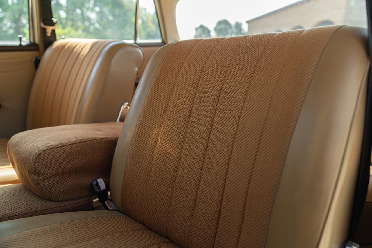 1966 Mercedes - Benz 200 CODINE