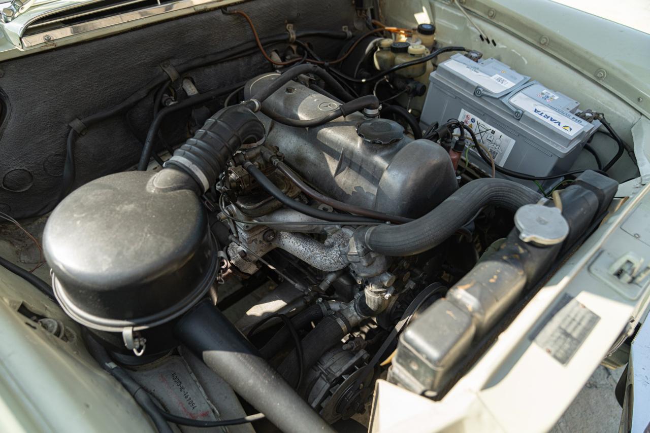 1966 Mercedes - Benz 200 CODINE