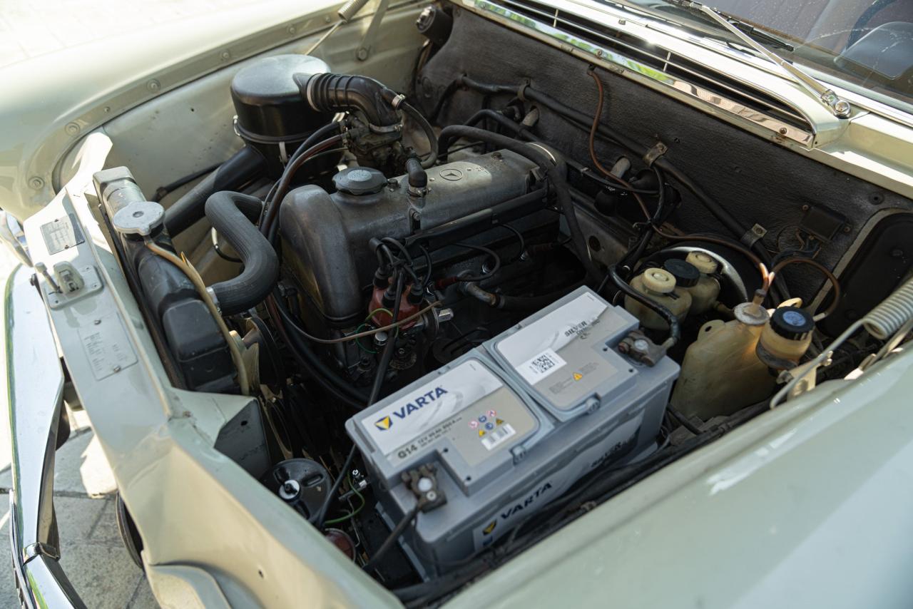 1966 Mercedes - Benz 200 CODINE