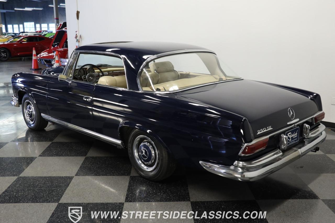 1966 Mercedes - Benz 250SE Coupe