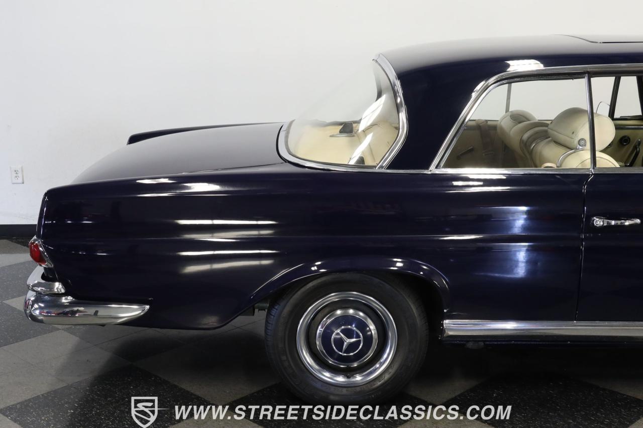 1966 Mercedes - Benz 250SE Coupe