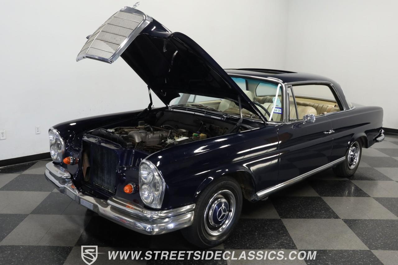 1966 Mercedes - Benz 250SE Coupe