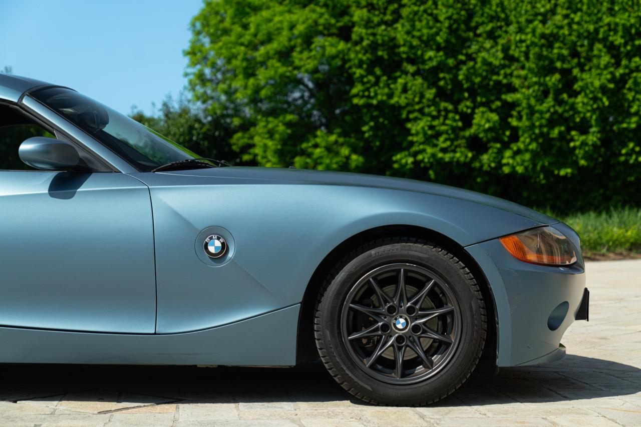 2004 BMW Z4 CABRIOLET