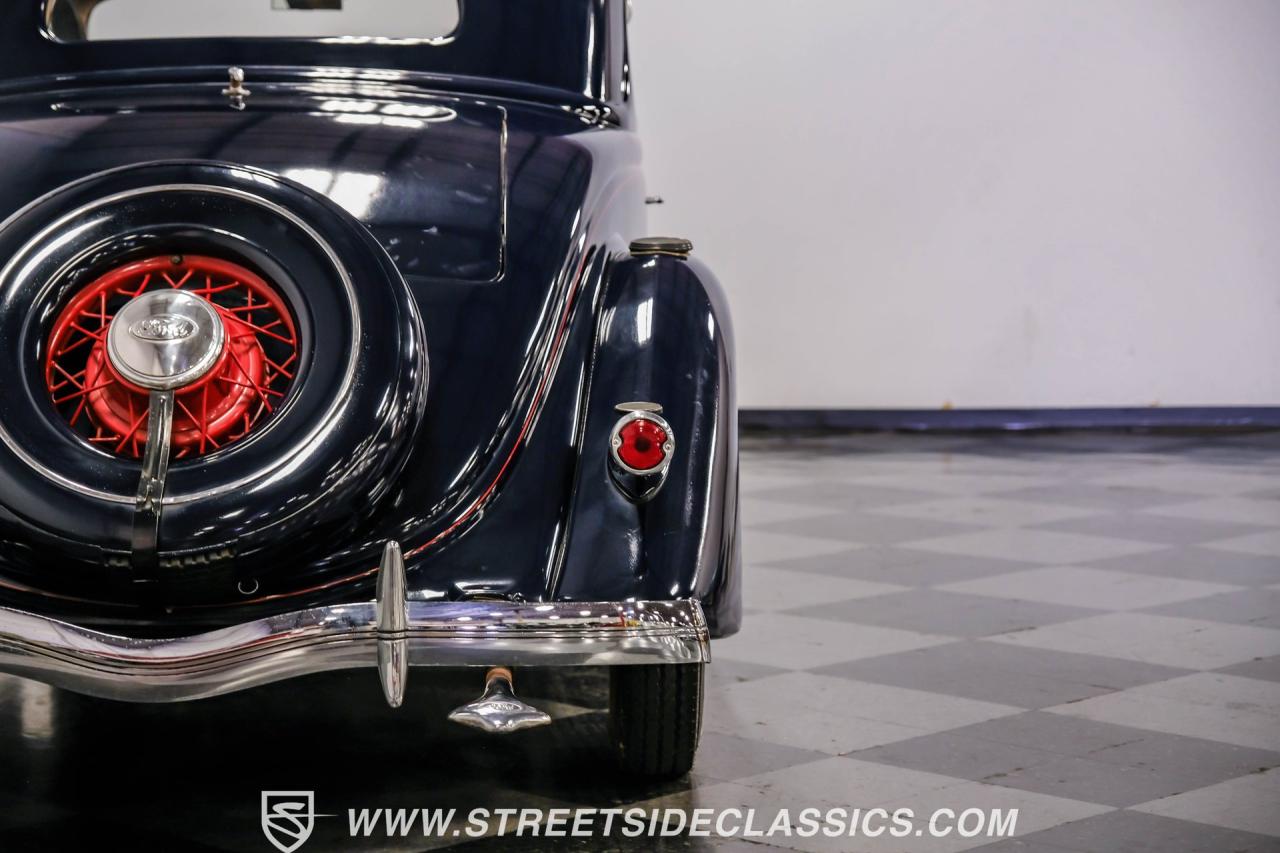1935 Ford 5-Window Rumble Seat Coupe
