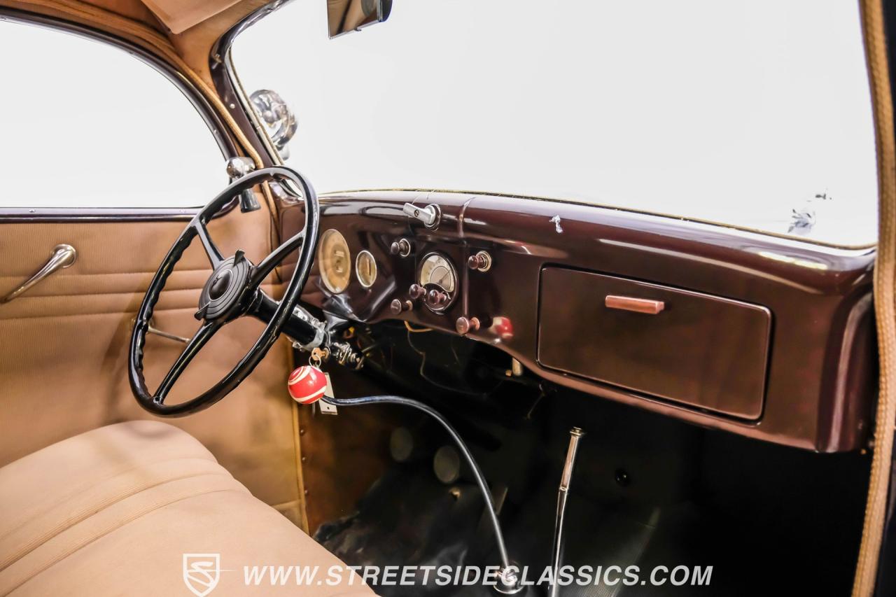 1935 Ford 5-Window Rumble Seat Coupe