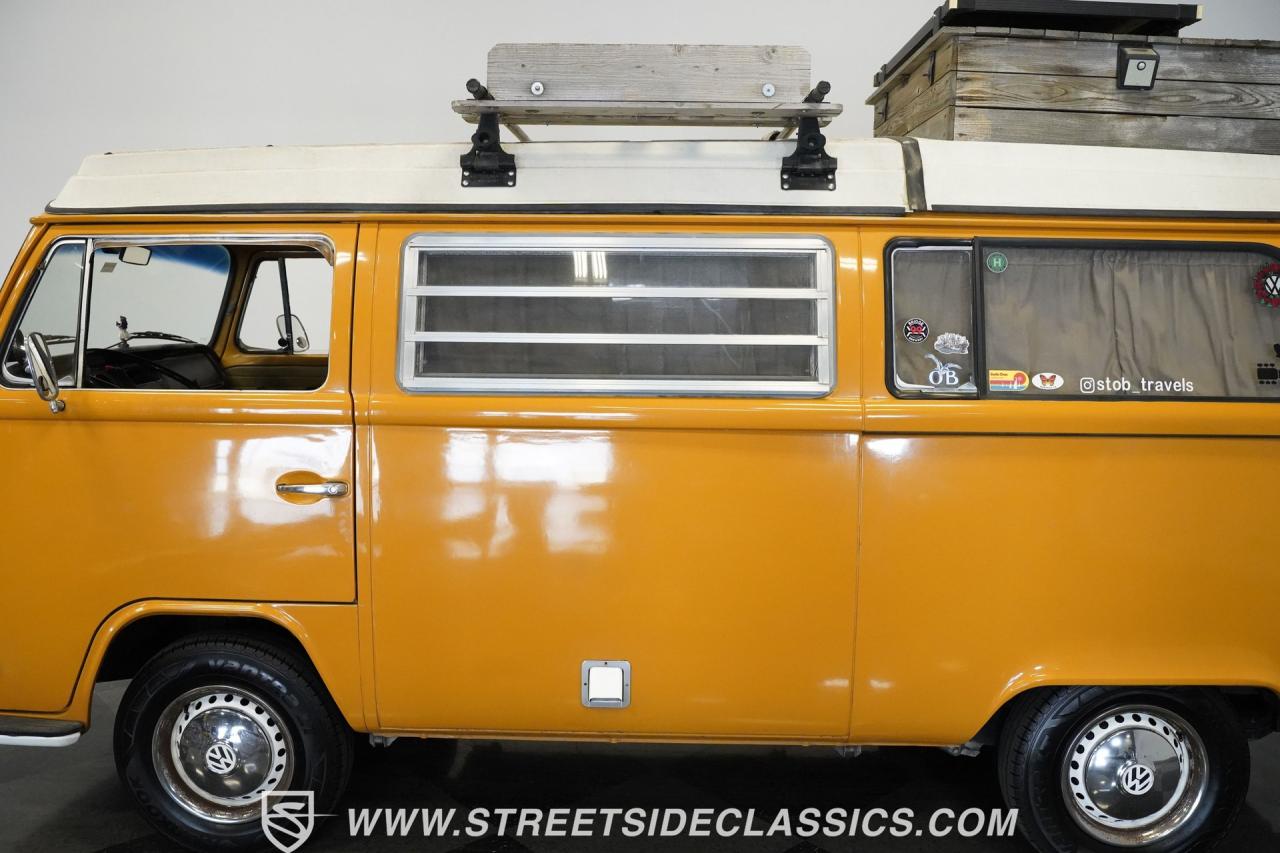 1972 Volkswagen Westfalia Camper