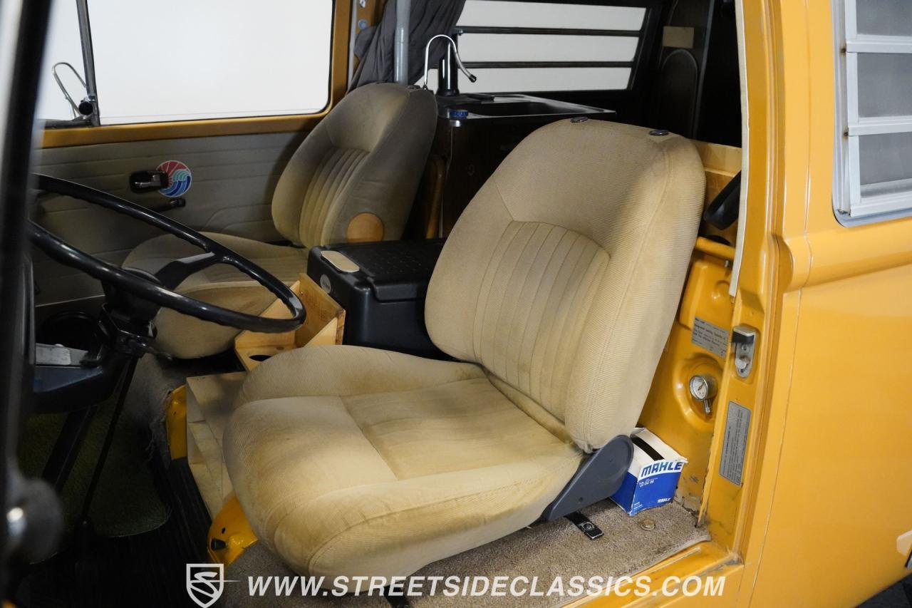 1972 Volkswagen Westfalia Camper