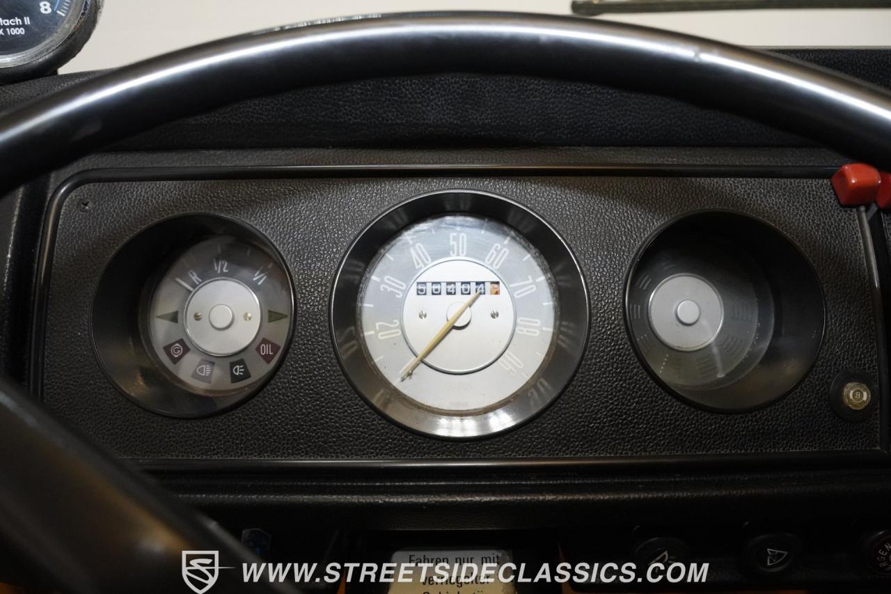 1972 Volkswagen Westfalia Camper