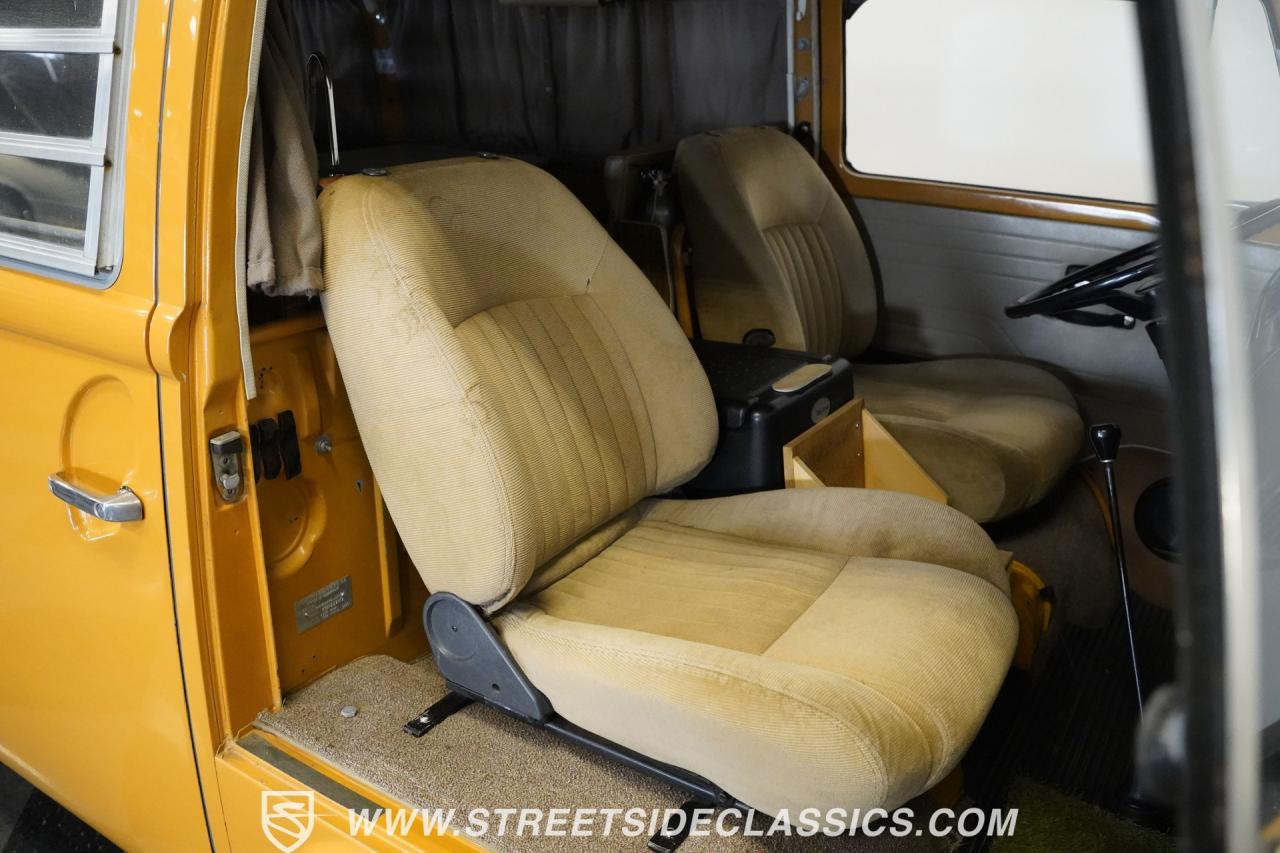 1972 Volkswagen Westfalia Camper