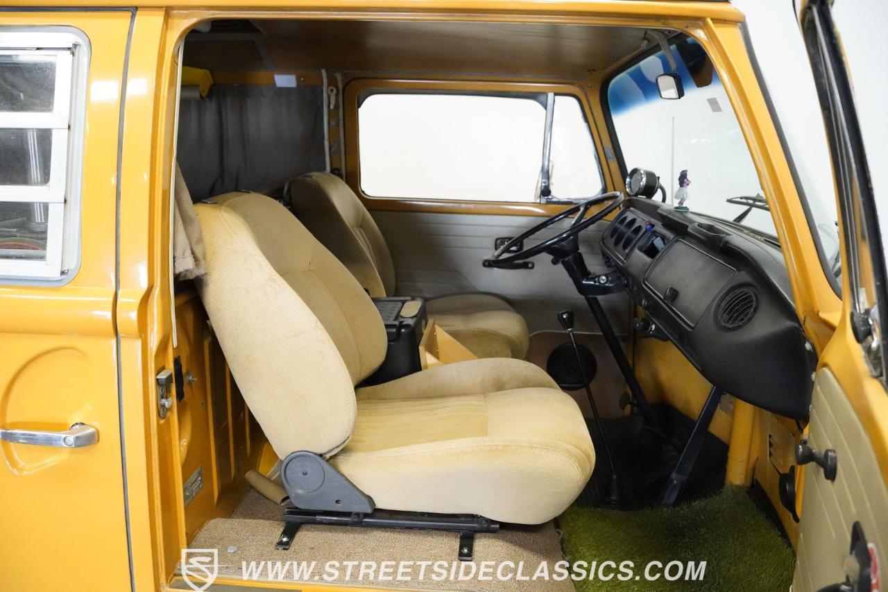 1972 Volkswagen Westfalia Camper